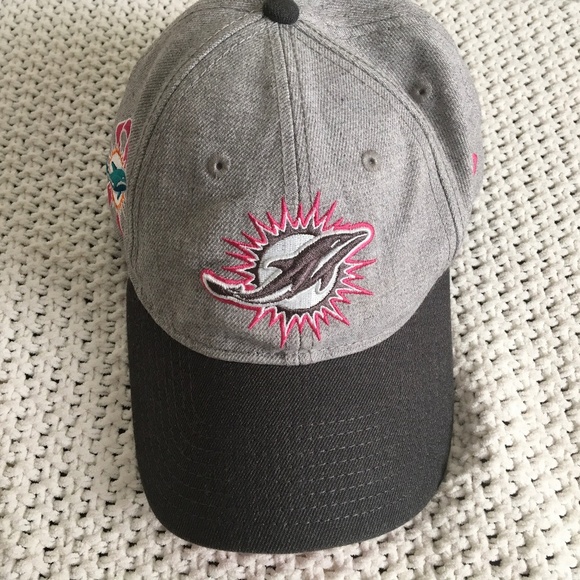 MIAMI DOLPHINS WOMAN'S CANCER SUPPORTING BASEBALL CAP - Picture 1 of 6
